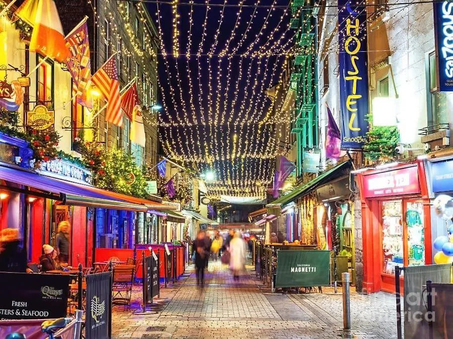 City Centre Escape With Large Terrace, Sleeps 7 Galway 0*,  Ireland